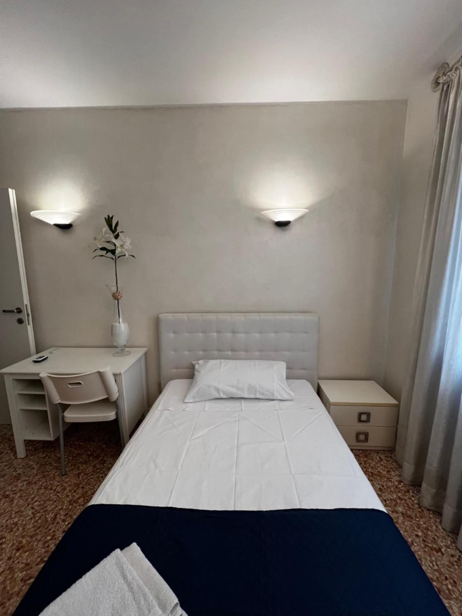 Locazione Turistica Joyful Padova Hotel Exterior photo