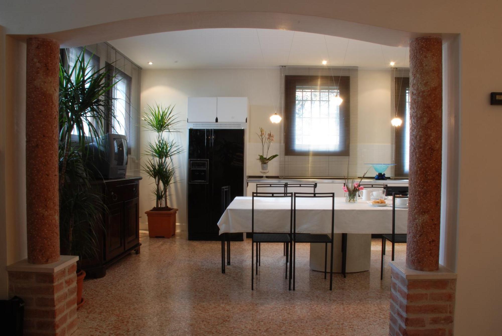 Locazione Turistica Joyful Padova Hotel Exterior photo