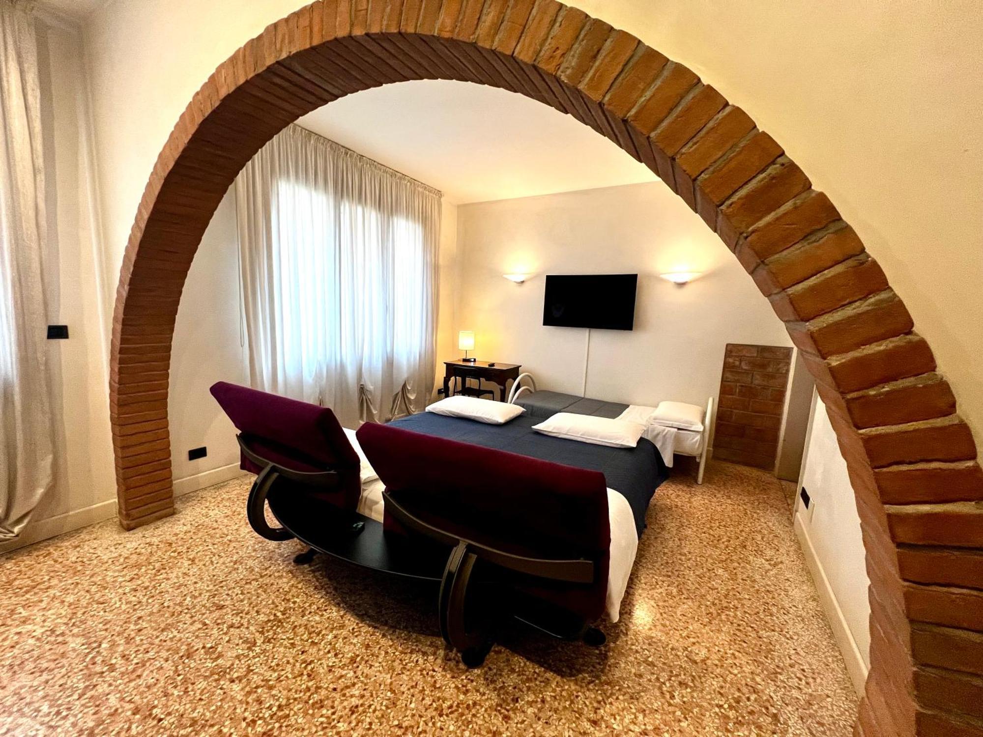 Locazione Turistica Joyful Padova Hotel Exterior photo